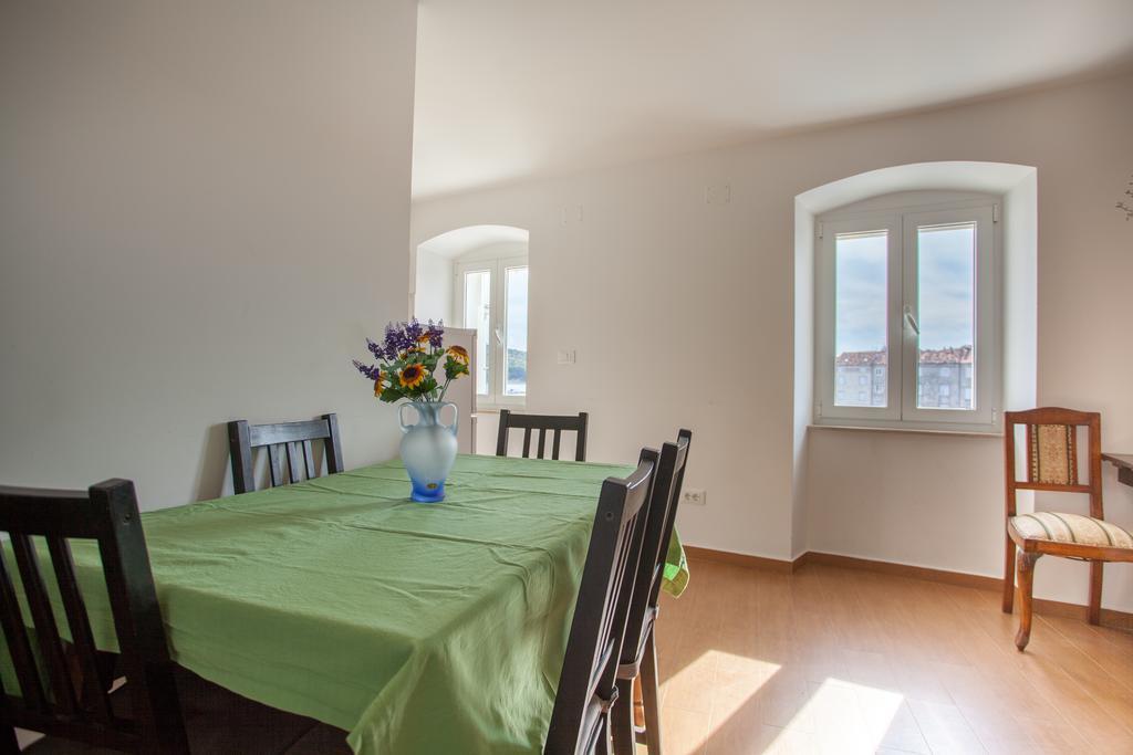 קרס Apartment Pogled Na Luku מראה חיצוני תמונה